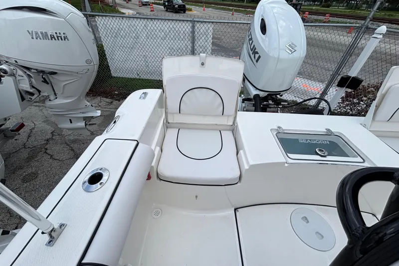 Slide: The Image of 2026 Sea Born LX21 Center Console boat with Yamaha and Suzuki engines. - 19
