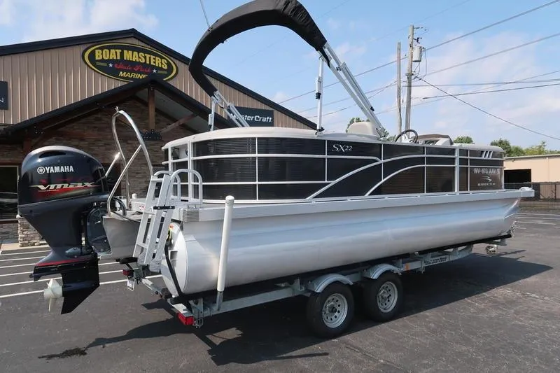 Slide: The Image of 2023 Bennington 22 SXSR pontoon boat on trailer, Yamaha VMAX engine, at Boat Masters Marine. - 8