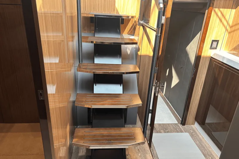 Slide: The Image of Cruisers 60 Cantius 2024 - 32