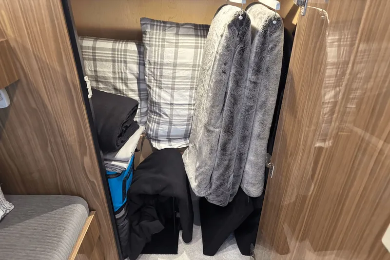 Slide: The Image of Cruisers 60 Cantius 2024 - 34