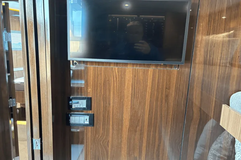 Slide: The Image of Cruisers 60 Cantius 2024 - 53