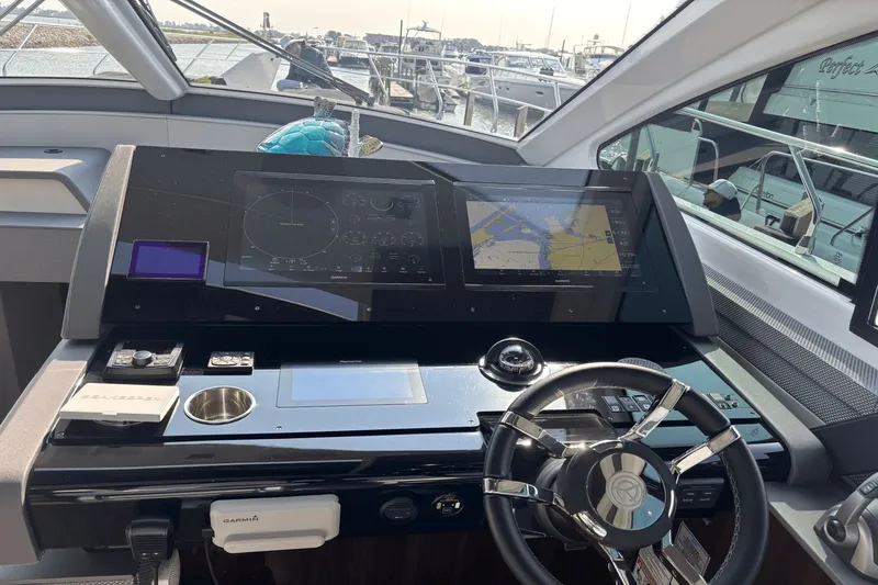 Slide: The Image of Cruisers Yachts 60 Cantius 2024 - 22