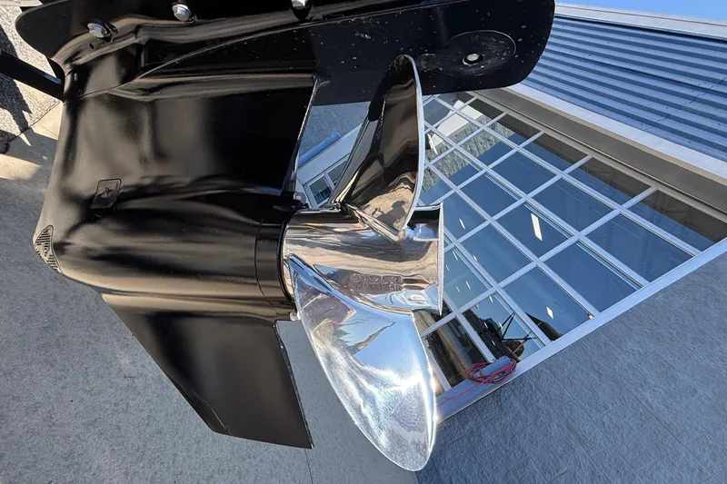 Slide: The Image of Close-up of a Viaggio Z24U 2026 boat propeller near a modern building. - 3