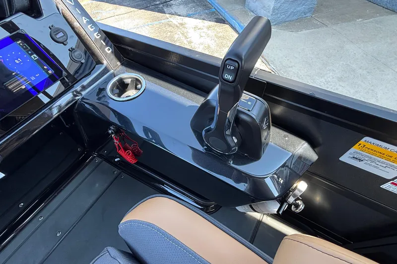 Slide: The Image of Interior of 2026 Viaggio Z24U boat with control lever and digital display. - 34