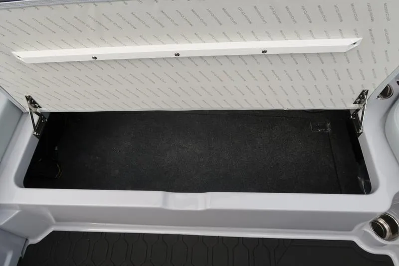 Slide: The Image of 2026 MasterCraft NXT22 boat seat wrapped in protective plastic. - 17