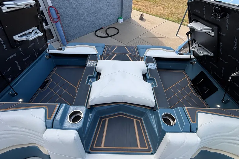 Slide: The Image of 2026 Tigé Ultré 25ZX boat interior with luxurious seating and modern design. - 19
