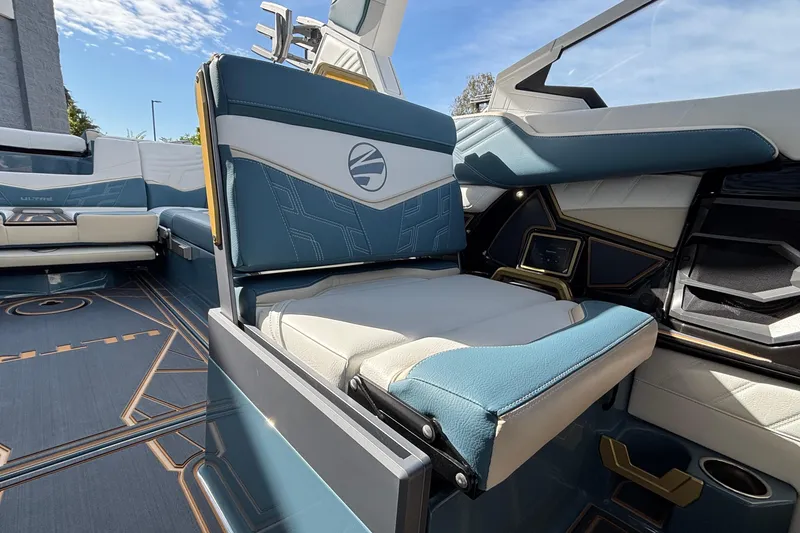 Slide: The Image of 2026 Tigé Ultré 25ZX boat interior with luxurious seating and modern design. - 43