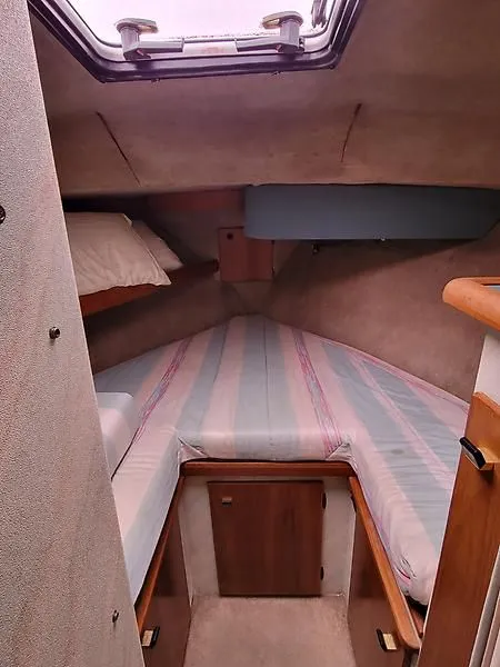 Slide: The Image of Bayliner 3288 Motoryacht 1989 - 12