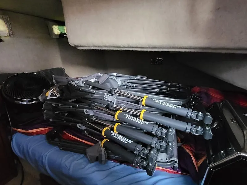 Slide: The Image of Bayliner 3288 Motoryacht 1989 - 14