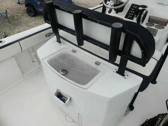 Slide: The Image of Glasstream 240 CCX 2022 - 10