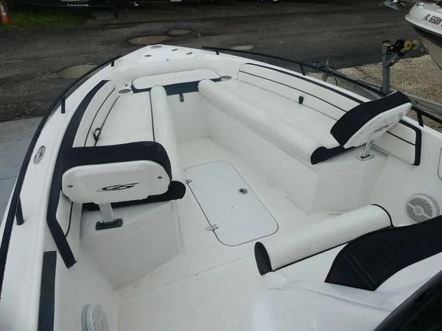 Slide: The Image of Glasstream 240 CCX 2022 - 11