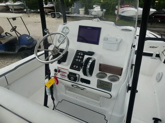 Slide: The Image of Glasstream 240 CCX 2022 - 5