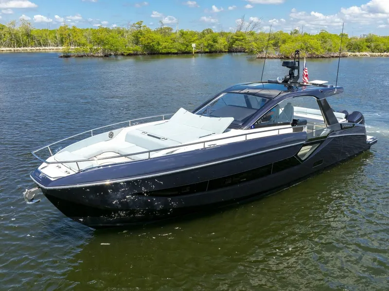 Slide: The Image of 2025 Azimut Verve 48 - Image 10 - 10