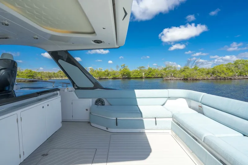 Slide: The Image of 2025 Azimut Verve 48 - Image 20 - 20