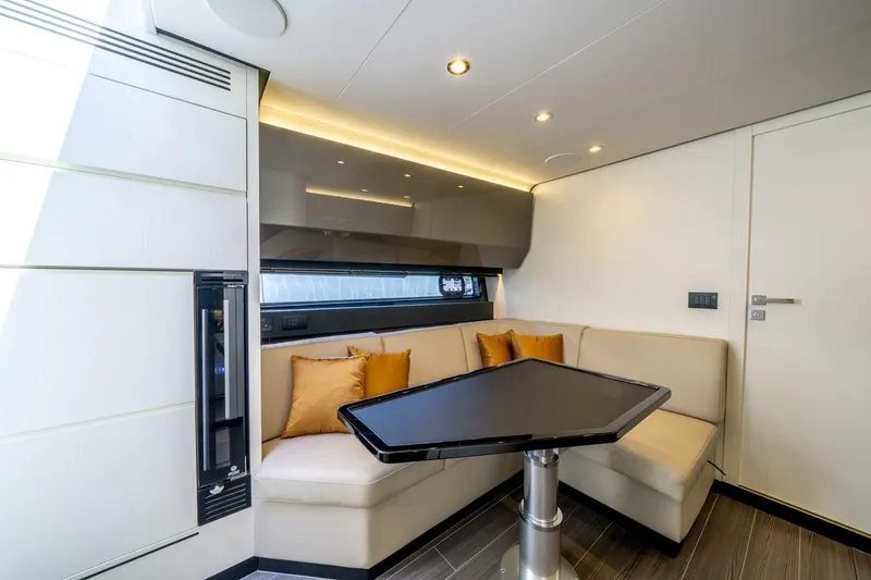 Slide: The Image of 2025 Azimut Verve 48 - Image 39 - 39