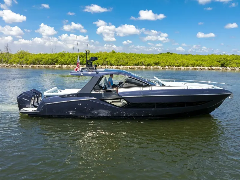 Slide: The Image of 2025 Azimut Verve 48 - Image 4 - 4