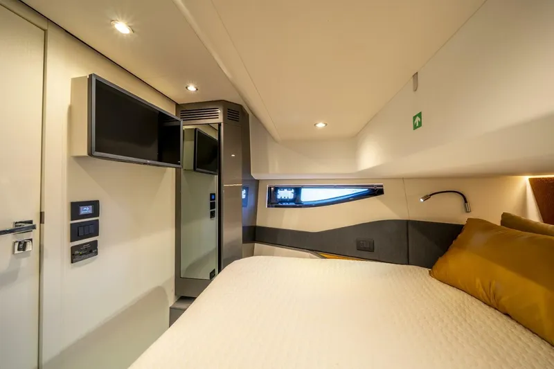 Slide: The Image of 2025 Azimut Verve 48 - Image 41 - 41