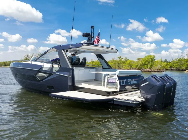 Slide: The Image of 2025 Azimut Verve 48 - Image 8 - 8