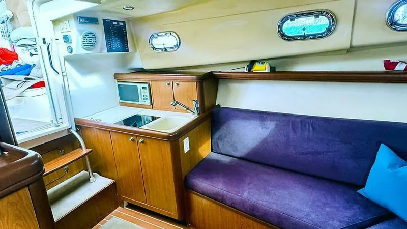 Slide: The Image of 2007 Mainship Pilot 30-11 - Image 20 - 20