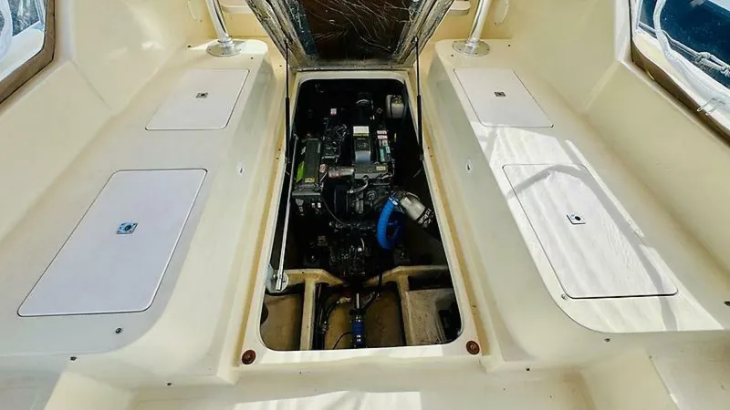 Slide: The Image of 2007 Mainship Pilot 30-11 - Image 26 - 26