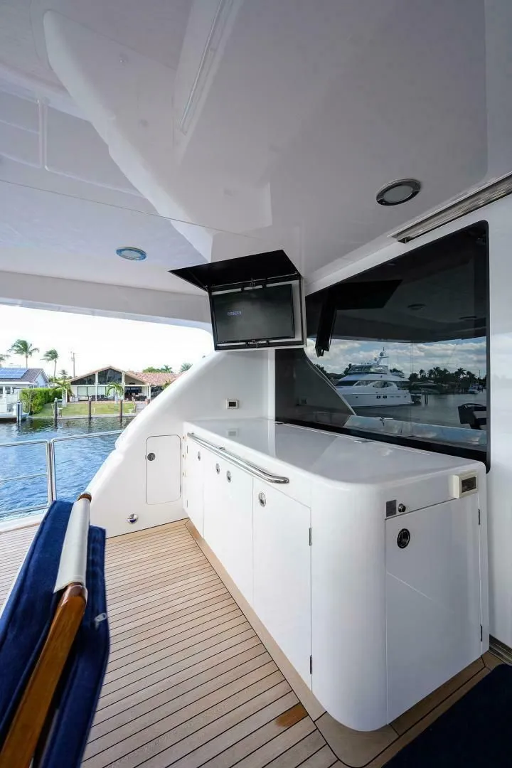 Slide: The Image of 2003 Westship Sportfish - Image 37 - 37