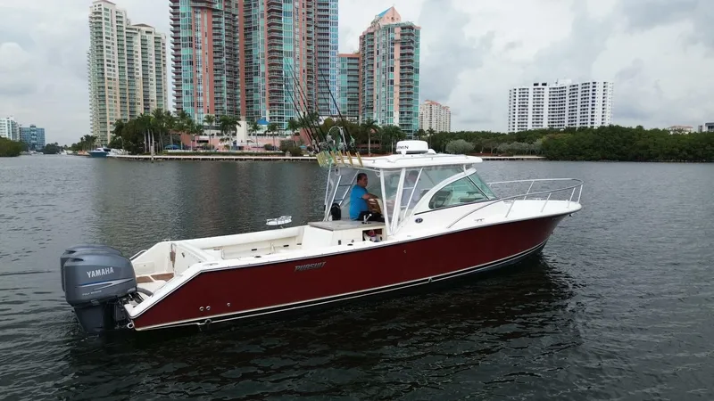 Slide: The Image of 2006 Pursuit 34 Drummond Island Runner - Image 4 - 4