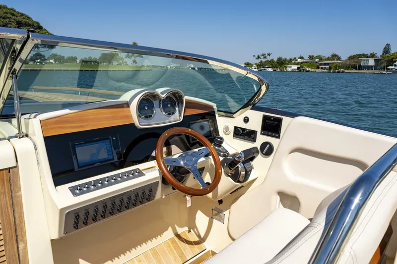 Slide: The Image of 2020 Chris-craft Corsair 34 - Image 37 - 37