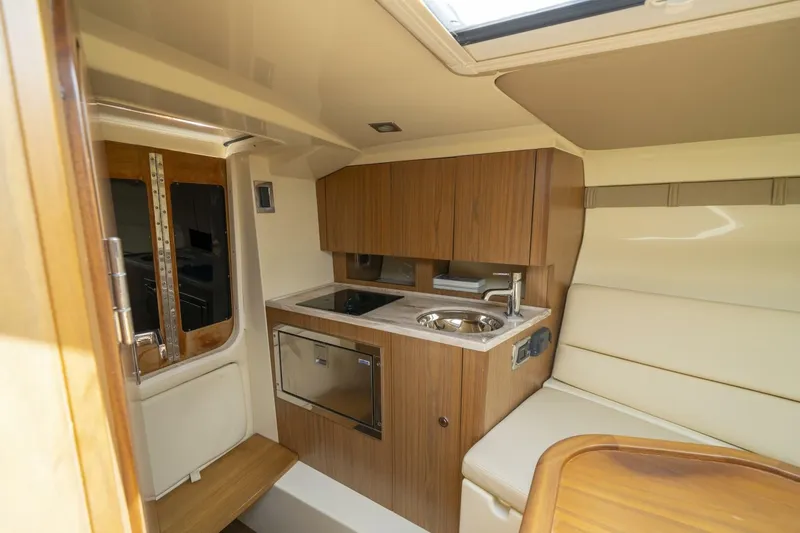 Slide: The Image of 2020 Chris-craft Corsair 34 - Image 55 - 55