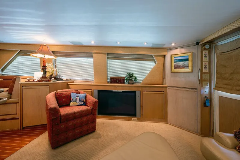 Slide: The Image of 1997 Hatteras 65 Convertible - Image 20 - 20