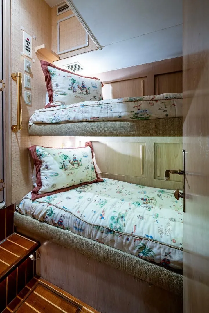 Slide: The Image of 1997 Hatteras 65 Convertible - Image 45 - 45