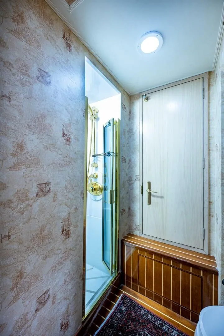 Slide: The Image of 1997 Hatteras 65 Convertible - Image 48 - 48