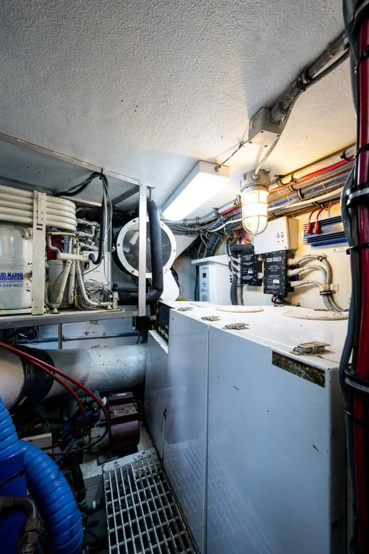 Slide: The Image of 1997 Hatteras 65 Convertible - Image 70 - 70