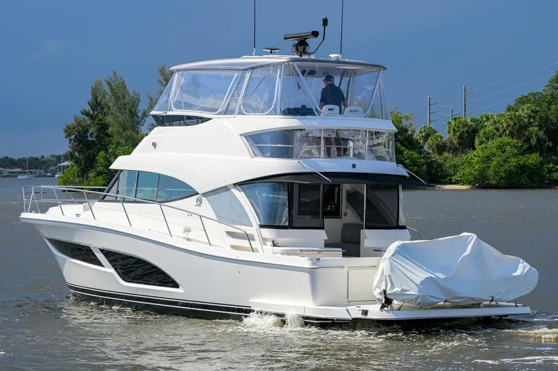 Slide: The Image of 2024 Riviera 46 Sports Motor Yacht - Image 5 - 5