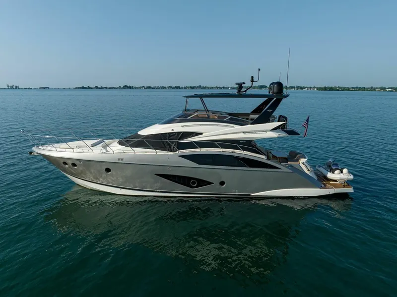 The Image of 2014 Marquis 63 Sport Yacht - Image 1 - 1