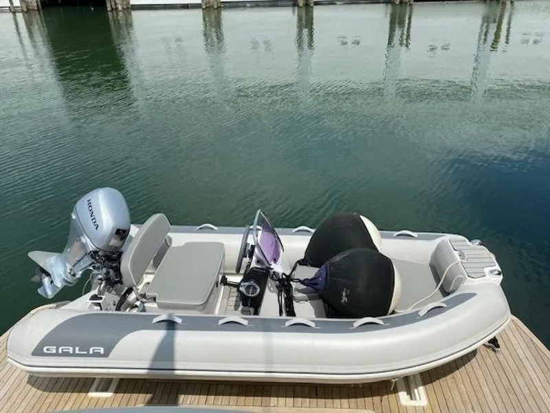 Slide: The Image of 2014 Marquis 63 Sport Yacht - Image 10 - 10