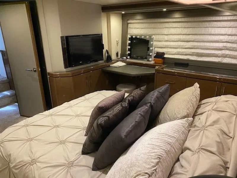 Slide: The Image of 2014 Marquis 63 Sport Yacht - Image 33 - 33