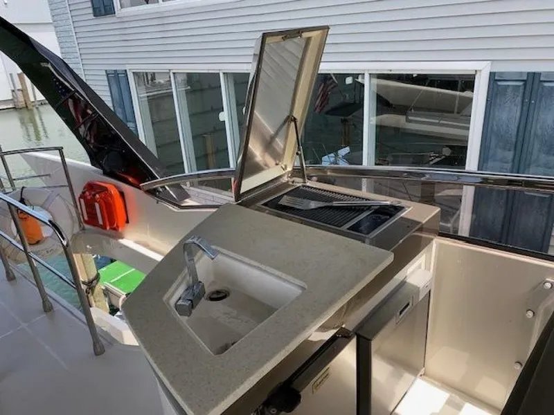 Slide: The Image of 2014 Marquis 63 Sport Yacht - Image 55 - 55