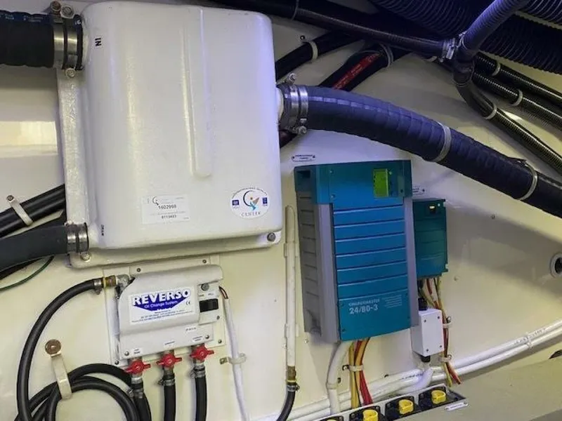 Slide: The Image of 2014 Marquis 63 Sport Yacht - Image 64 - 64