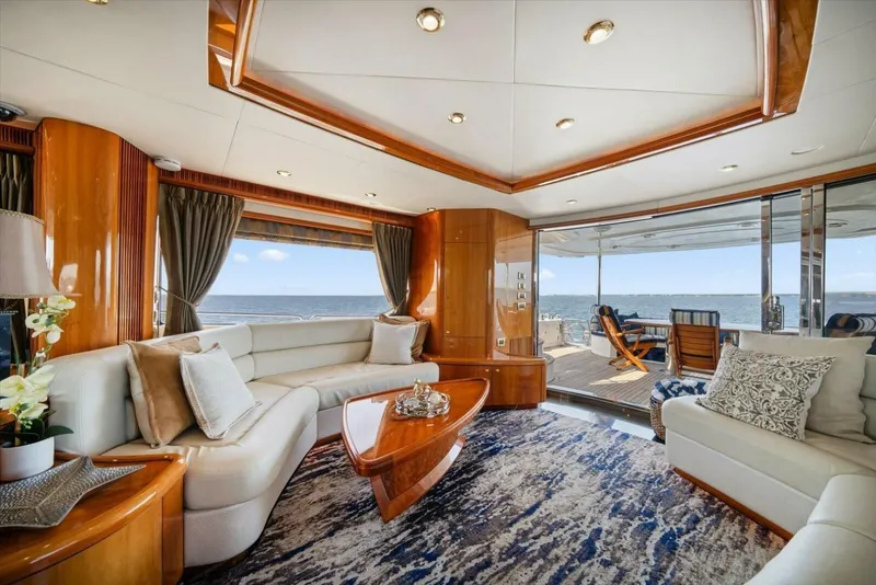 Slide: The Image of 2005 Sunseeker 82 Yacht - Image 11 - 11