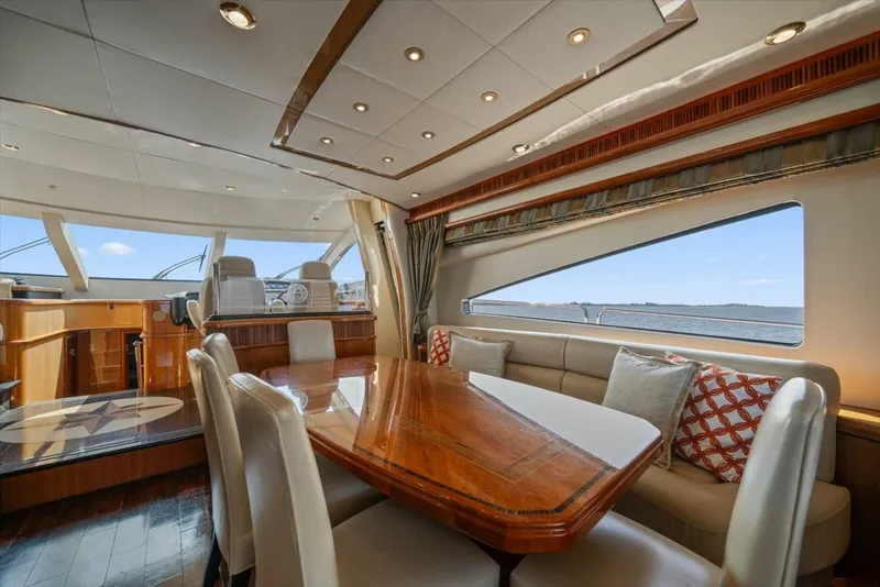 Slide: The Image of 2005 Sunseeker 82 Yacht - Image 13 - 13