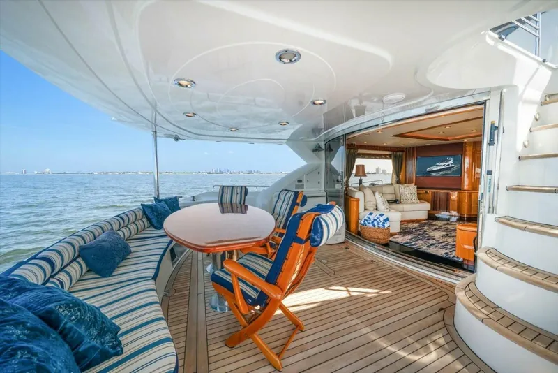 Slide: The Image of 2005 Sunseeker 82 Yacht - Image 8 - 8