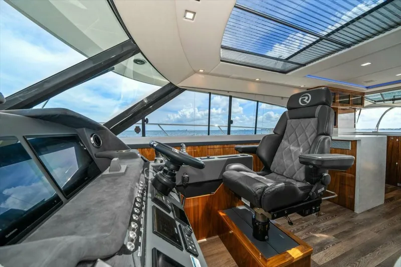 Slide: The Image of 2023 Riviera 5400 Sport Yacht - Image 34 - 34