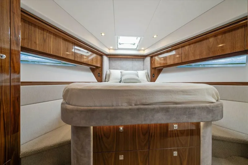 Slide: The Image of 2023 Riviera 5400 Sport Yacht - Image 48 - 48