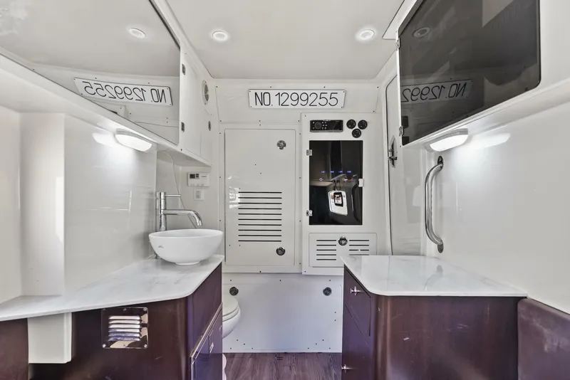 Slide: The Image of 2018 Scout 355 Lxf - Image 13 - 13