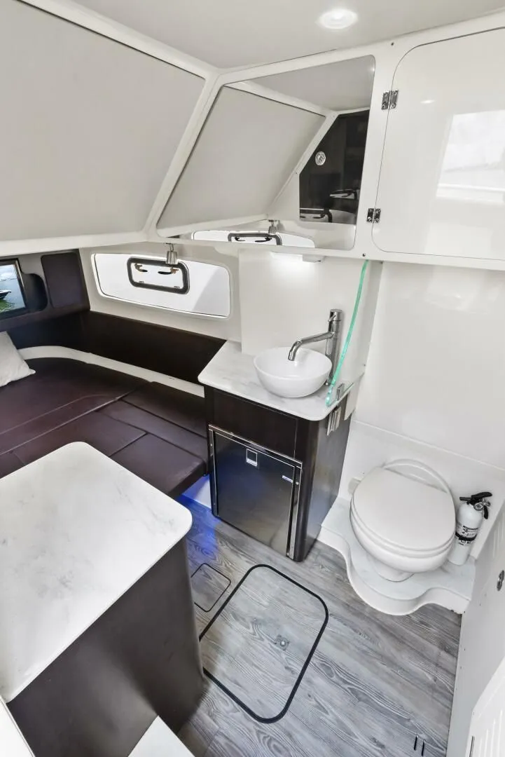 Slide: The Image of 2018 Scout 355 Lxf - Image 14 - 14