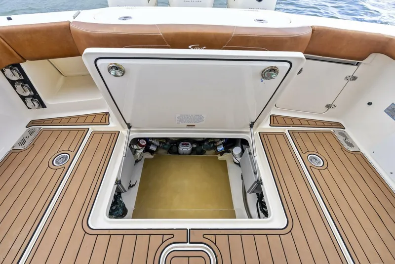 Slide: The Image of 2018 Scout 355 Lxf - Image 16 - 16