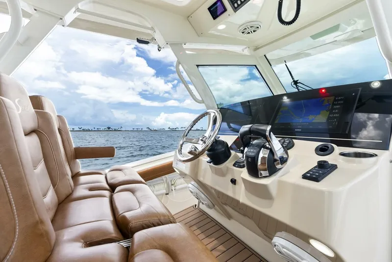 Slide: The Image of 2018 Scout 355 Lxf - Image 18 - 18