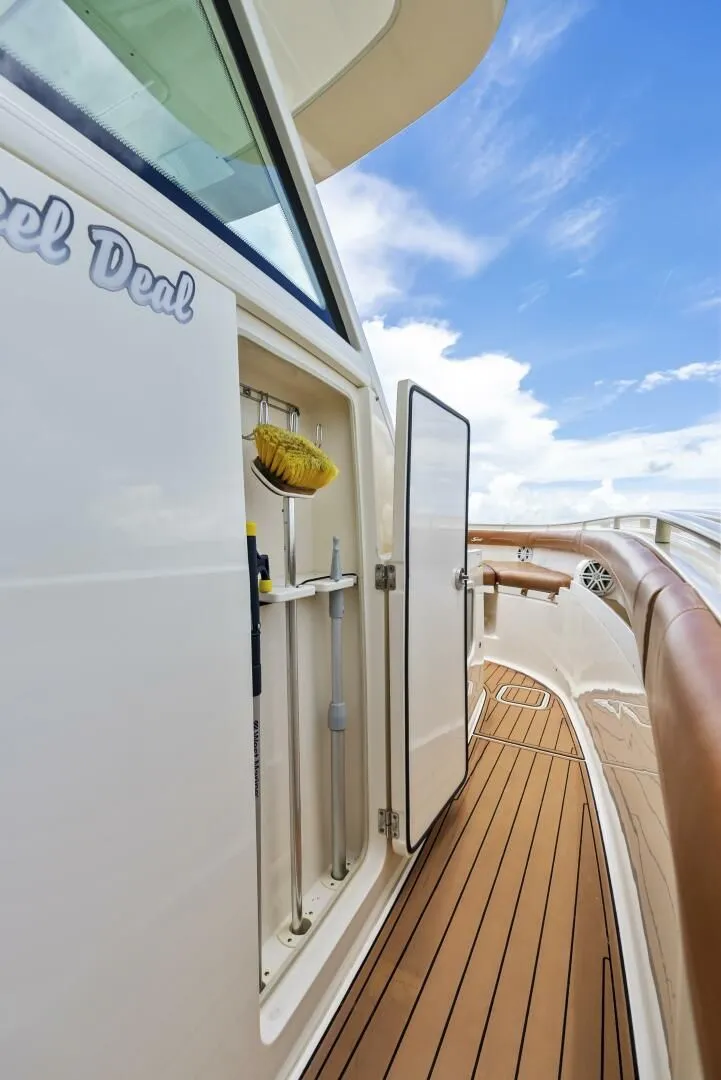 Slide: The Image of 2018 Scout 355 Lxf - Image 19 - 19