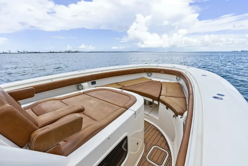 Slide: The Image of 2018 Scout 355 Lxf - Image 22 - 22