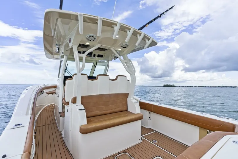 Slide: The Image of 2018 Scout 355 Lxf - Image 8 - 8